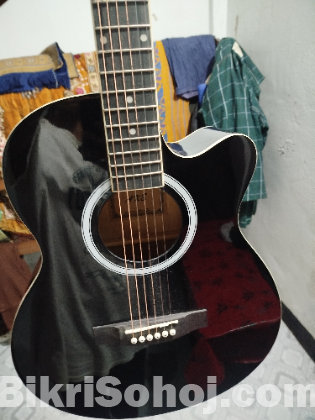 Guiter axe48c
